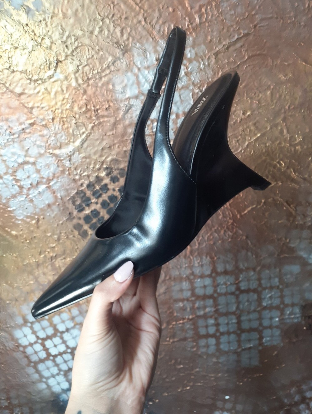 Zara Classic Black Leather Slingback Pumps With Sculptural Wedge Heel